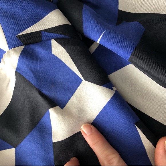 Club Monaco Silk Abstract Graphic Print Puff Sleeves Shift Dress Women's Size 2 - Picture 11 of 15